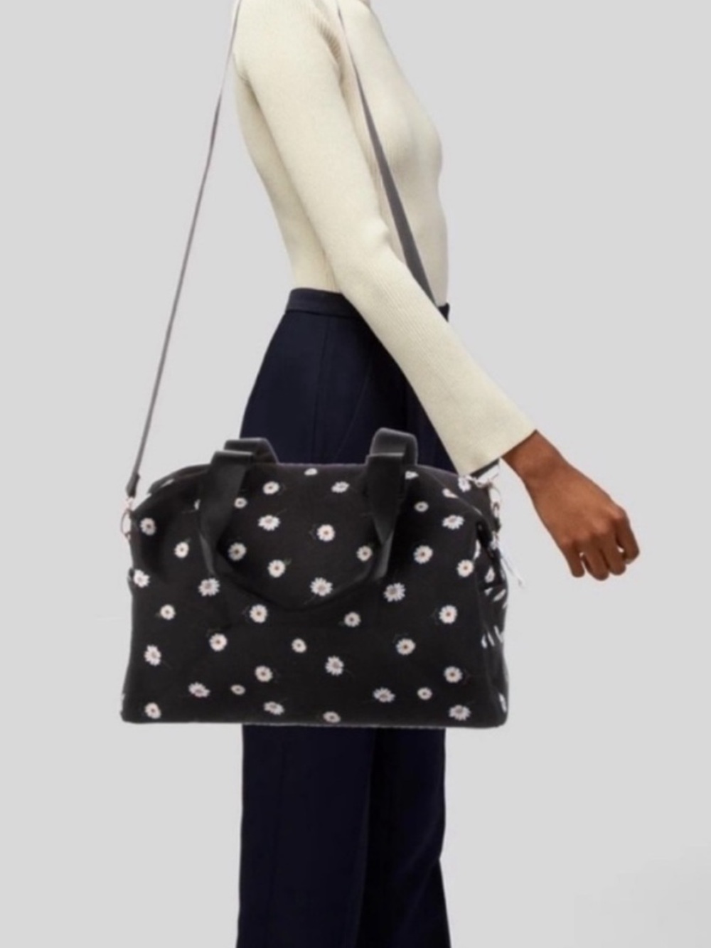 Alice + Olivia Black Daisy Print Travel Tote Crossbody Duffel Bag